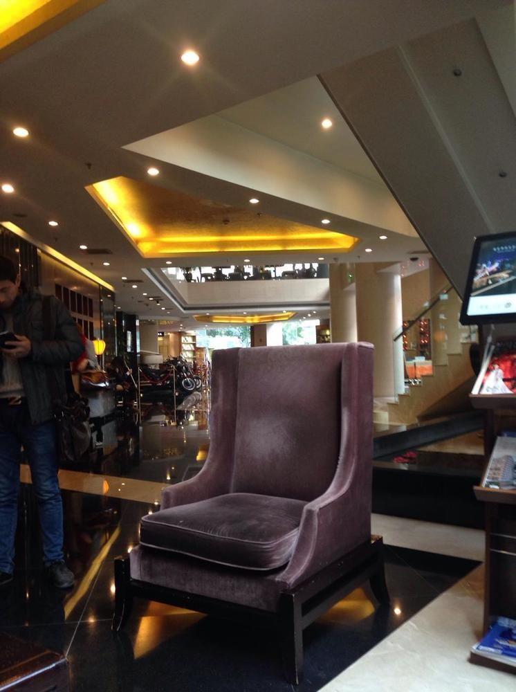 Rong Impression International Hotel Chengdu Bagian luar foto