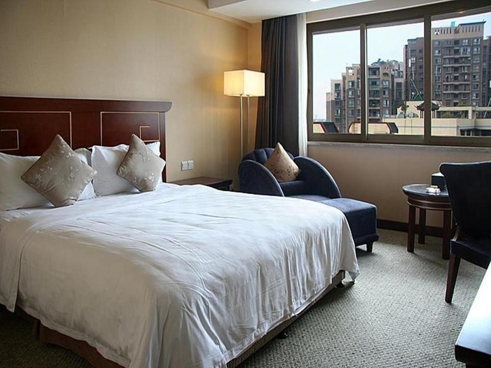 Rong Impression International Hotel Chengdu Bagian luar foto
