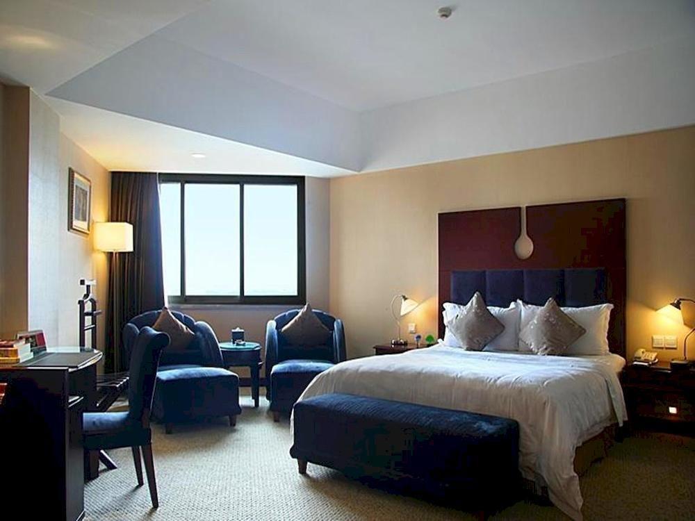 Rong Impression International Hotel Chengdu Bagian luar foto