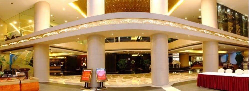 Rong Impression International Hotel Chengdu Bagian luar foto